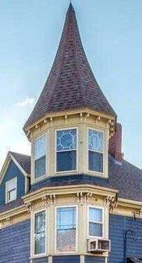 Icon - Mehrfamilienhaus, Wohnhaus mit 600,00 m&sup2; in Liverpool Nova Scotia zum Kaufen