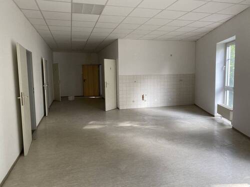 leerstehende Gewerbeeinheit - 