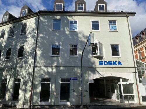 Zugang zum EDEKA-Markt - 