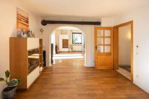 Viel Platz für die ganze Familie - Einfamilienhaus mit viel Platz für die ganze Familie