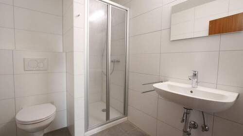 Bad - 2 Zimmer Etagenwohnung in Rietheim-Weilheim