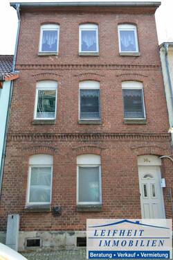 Vorderansicht - 8 Zimmer Reihenmittelhaus zum Kaufen in Mühlhausen