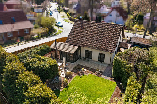 Drohne - Top gepflegtes Niedrigenergiehaus mit gehobener Ausstattung in begehrter Bestlage von Waldheim