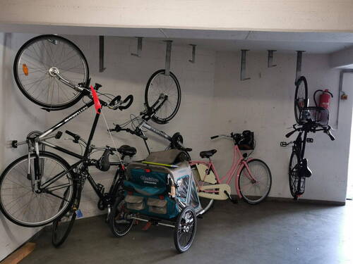 Tiefgarage & Fahrräder - 