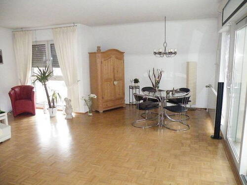 Wohnzimmer - Etagenwohnung mit 110,00 m&sup2; in Köln zur Miete