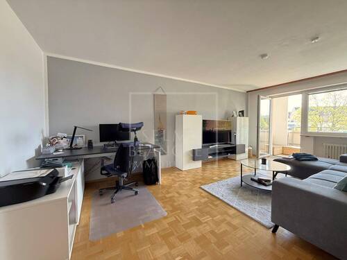 Wohnzimmer - 2 Zimmer Etagenwohnung in Bayreuth