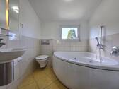 en Suite Vollbad mit Fenster - 