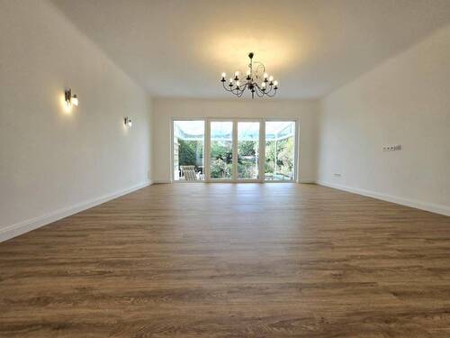 Wohnzimmer Ansicht 1 - 