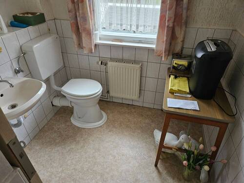 WC - 