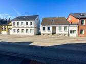 Ansicht Front - Zwei Häuser mit 12 Wohnungen + Bauland + Ausbaureserve in Eckernförde