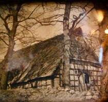 Edelstahl und Reetdach - Generationenwohnen in einem kernsaniertem historischen Gebäude - einfach traumhaft!!! - Quickborn