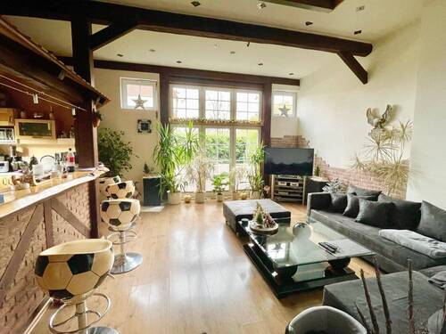 großzügiger Wohntraum - Mehrfamilienhaus, Wohnhaus mit 360,00 m² in Quickborn zum Kaufen