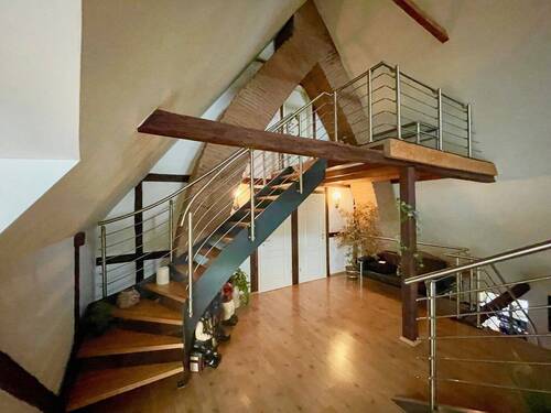 spektakuläre Edelstahltreppe - 