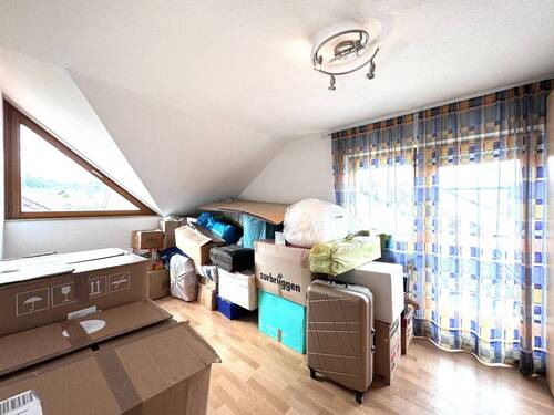 Schlafzimmer mit Balkonzugang - 