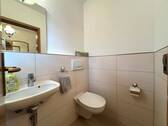 Gäste-WC im Erdgeschoss - 
