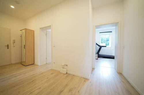 Flur..jpg - 4 Zimmer Etagenwohnung in Gangkofen