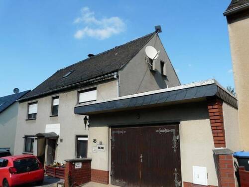 Objekt Seitenansicht Garage - 5 Zimmer Einfamilienhaus zum Kaufen in Grimma