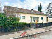 1 Außenansicht 2 - Gelegenheit! Gefragte, ruhige Randlage! 244 qm WFL, großes Grundstück mit 785 qm, 2 Balkone, Garage!
