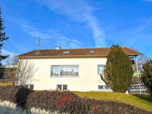 3 Außenansicht 3 - 8 Zimmer Einfamilienhaus in Göppingen / Bartenbach