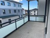 Beispiel Balkon - 4 Zimmer Etagenwohnung in Brandenburg an der Havel / Neuschmerzke