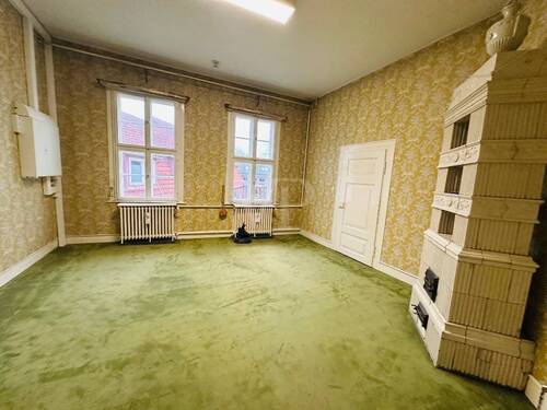 kleines Bürozimmer mit Kaminofen - 