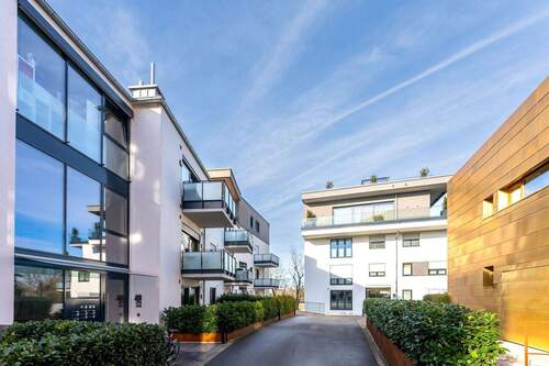 SO206595-1 - WOHNEN AN DER ALTEN BRAUEREI *Neuwertige 2-Zimmer-Wohnung mit Privatgarten in bester Lage*