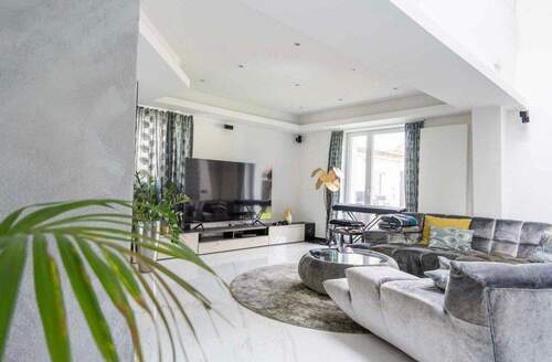 Wohnzimmer 2 - Einfamilienhaus mit 504,00 m&sup2; in Geretsried zum Kaufen