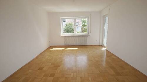 Wohnen - 4 Zimmer Etagenwohnung zur Miete in Straubing