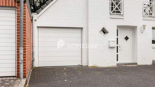 Garage - 7 Zimmer Einfamilienhaus zum Kaufen in Mönchengladbach
