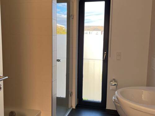 Badezimmer - Etagenwohnung mit 67,00 m² in Trier zur Miete