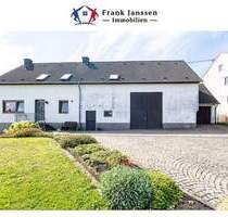 Neuer Preis! Freistehendes Einfamilienhaus in Wallenborn - Scheune mit Platz für Camper & Garage