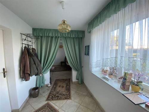 Flur-Eingangsbereich - 3 Zimmer Einfamilienhaus zum Kaufen in Trebsen /Mulde