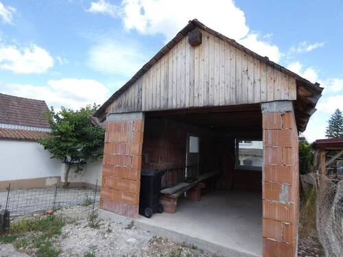 Gemauerte Garage - Doppelhaushälfte mit 100,00 m&sup2; in Schnaittenbach zum Kaufen