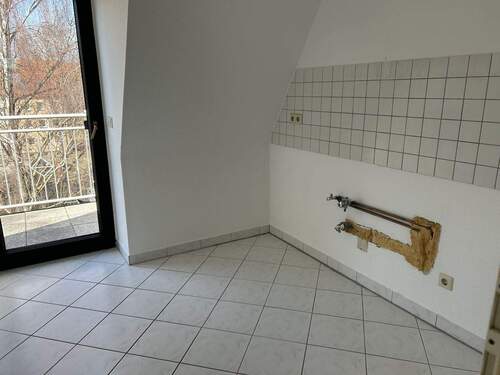 Küche/Zugang zum Balkon - 