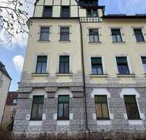 Ab 1.12.25! Beliebte Wohngegend, 2-R-Whg. im DG, Balkon und Tageslichtbad! - Zwickau Marienthal