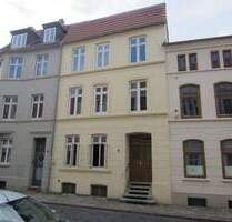 Provisionsfrei für den Erwerber - Modernisiertes Altstadthaus in Hafennähe mit 3 kleinen Wohnungen zu verkaufen - Wismar