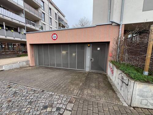 Einfahrt Tiefgarage - 