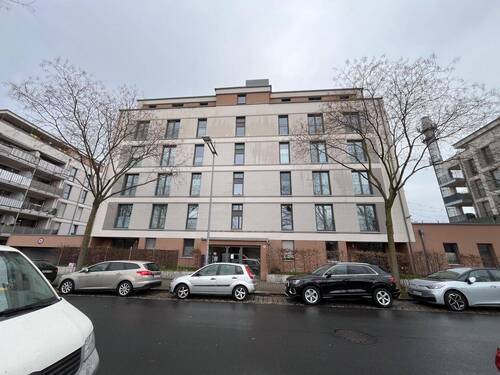 Hausansicht - ++ Licht. Raum. Lebensqualität - Ihre neue 3-Zimmer-Wohnung in der Neustadt mit großem Balkon ++