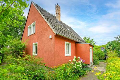 Hausansicht Nord-Ost-Seitejpg - 5 Zimmer Einfamilienhaus zum Kaufen in Berlin