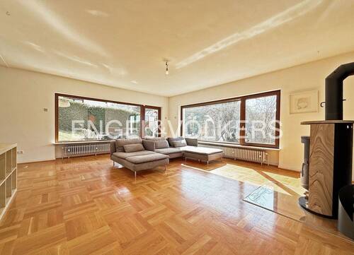 Wohnzimmer - 5 Zimmer Einfamilienhaus zum Kaufen in Schmitten im Taunus