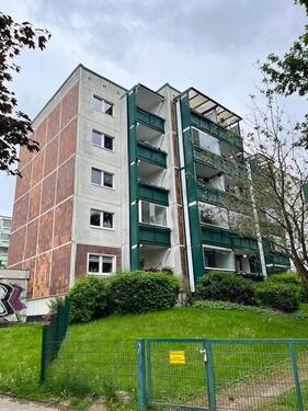 Außenansicht, Hinterseite - 4 Zimmer Etagenwohnung zur Miete in Rostock