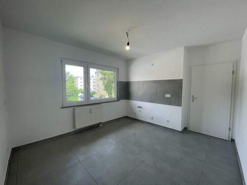 Küche - 2,5-Zimmer - frisch renoviert - ruhige Lage