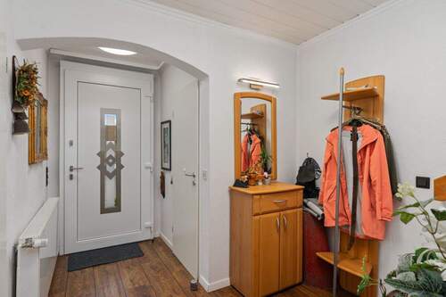 Flur - 3 Zimmer Reihenendhaus in Bremen