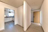 Eingangsbereich - 4 Zimmer Etagenwohnung zum Kaufen in Holzgerlingen