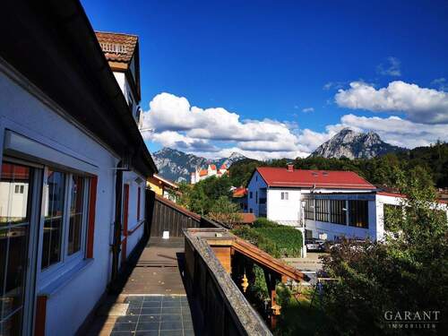 Süd-Balkon mit schönem Bergblick - * Großzügige 5 Zimmer-Wohnung in begehrter Lage von Füssen *