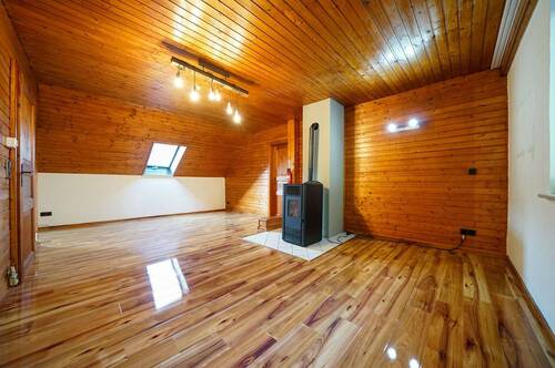 Schlafzimmer DG.jpg - 