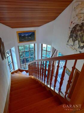 Diele mit Treppenhaus - 