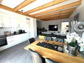 Wohnen offene Küche - Excl. ausgest. neuwertige 2-Zimmer-DG-Wohnung m. EBK und Dachterrasse