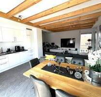 Excl. ausgest. neuwertige 2-Zimmer-DG-Wohnung m. EBK und Dachterrasse - Filderstadt Plattenhardt