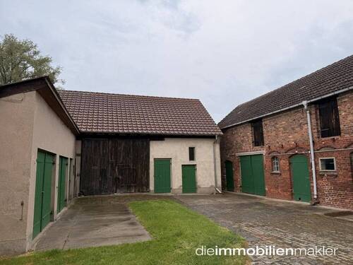 Hofbereich - Bauernhaus, Landhaus mit 126,00 m&sup2; in Heideblick zum Kaufen
